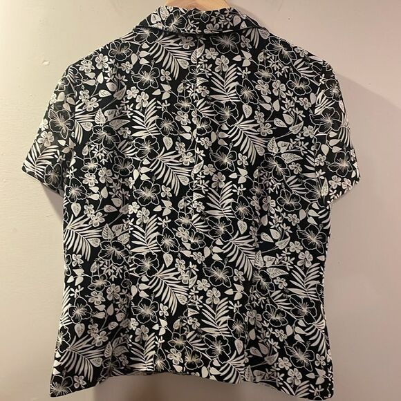 Talbots Top - Picture 6 of 9